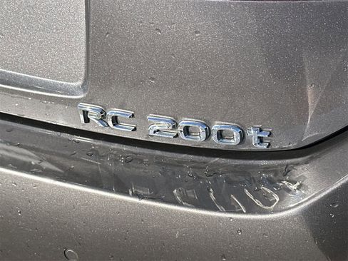 Used 2016 Lexus RC 200t image 11