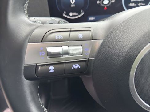 Used 2025 Hyundai Kona SEL image 19