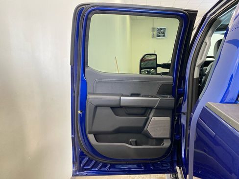 New 2026 Ford F250 Lariat w/ Black Appearance Package image 11