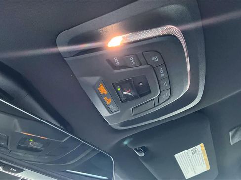 New 2025 Toyota Crown Platinum image 19