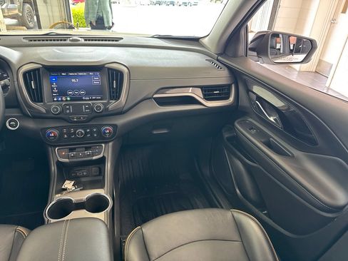 Used 2024 GMC Terrain AT4 AWD/4WD image 44