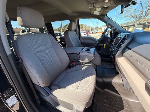 Used 2022 Ford F350 XLT w/ XLT Premium Package image 23