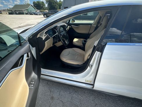 Used 2013 Tesla Model S image 14