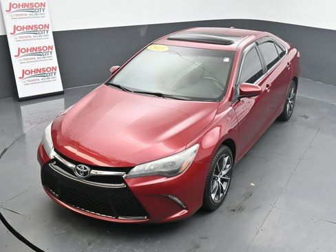 Used 2015 Toyota Camry XSE image 33
