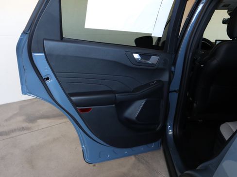 New 2025 Ford Escape SE w/ PHEV Premium Package image 37