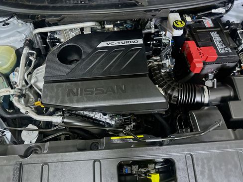 Used 2025 Nissan Rogue SV AWD/4WD image 32