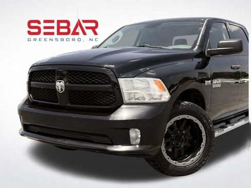 Used 2013 RAM 1500 Express RWD image 3