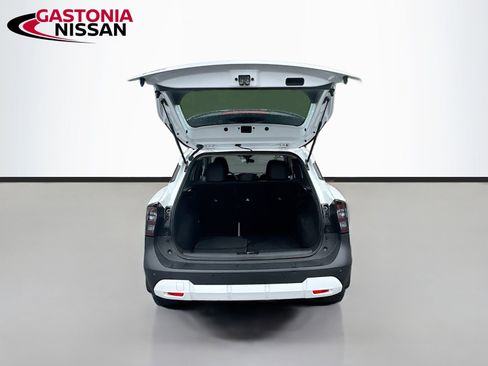 Used 2025 Nissan Kicks S FWD image 31
