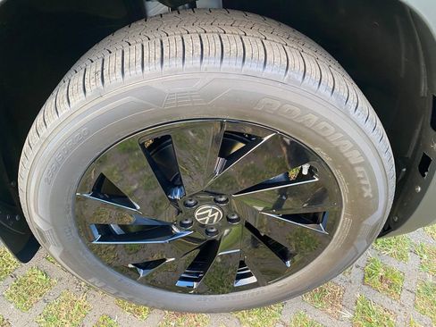 New 2026 Volkswagen Atlas SE FWD image 27