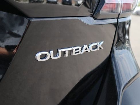 Used 2025 Subaru Outback Premium image 12