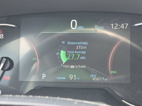 Used 2025 Toyota RAV4 XLE FWD image 27