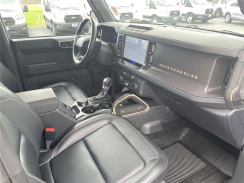 Used 2025 Ford Bronco Badlands AWD/4WD image 31