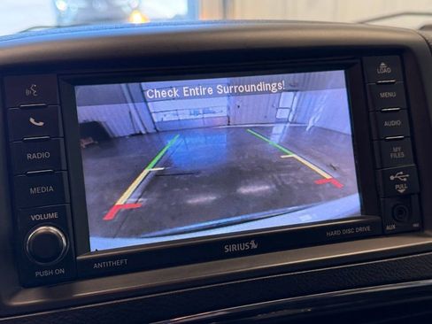 Used 2018 Dodge Grand Caravan SE w/ UConnect Hands-Free Group image 30