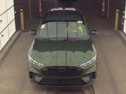 Used 2025 Ford Mustang Mach-E GT image 2