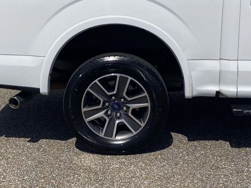 Used 2017 Ford F150 XLT w/ Equipment Group 302A Luxury image 9