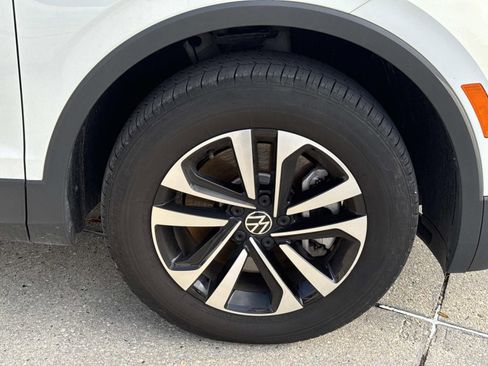 Used 2024 Volkswagen Tiguan S image 4