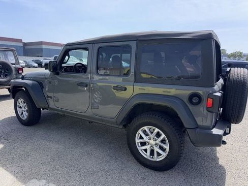 Used 2023 Jeep Wrangler Sport S image 8