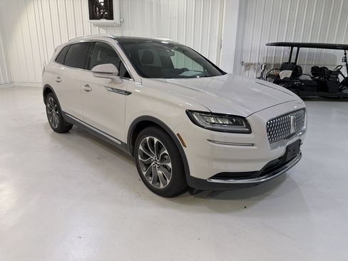 Used 2022 Lincoln Nautilus Reserve w/ Luxury Package FWD image 7