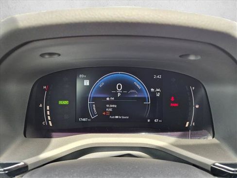 Used 2026 Toyota Camry SE FWD image 11