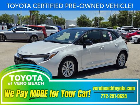 Certified 2025 Toyota Corolla SE w/ SE Package FWD image 42