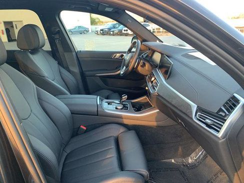 Certified 2022 BMW X5 xDrive40i w/ Parking Assistance Package image 4