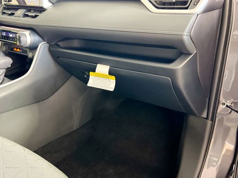 Used 2025 Toyota RAV4 XLE w/ Convenience Package FWD image 34