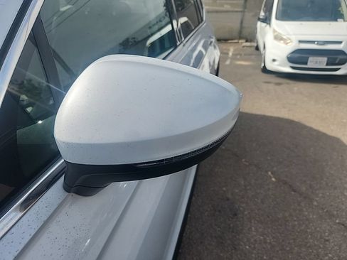 Used 2019 Volkswagen Tiguan SE AWD/4WD image 7