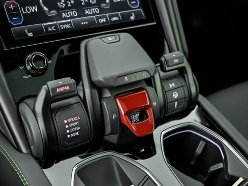 Used 2023 Lamborghini Urus S image 39