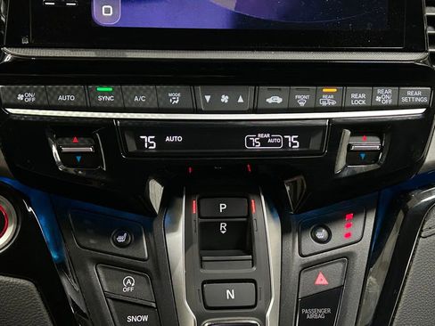 Certified 2026 Honda Odyssey Touring image 22