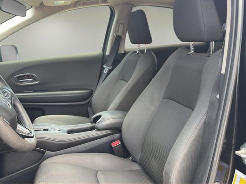Used 2019 Honda HR-V EX image 13