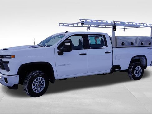 Used 2025 Chevrolet Silverado 2500 W/T w/ WT/CX Safety Package image 10