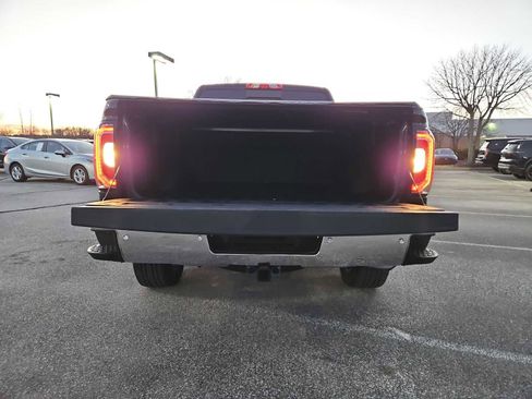 Used 2018 GMC Sierra 1500 SLT w/ Enhanced Driver Alert Package image 32