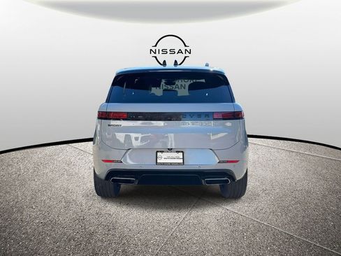 Used 2023 Land Rover Range Rover Sport SE Dynamic image 6