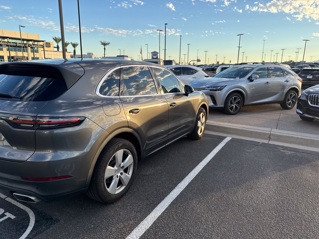 Used 2019 Porsche Cayenne AWD/4WD image 5