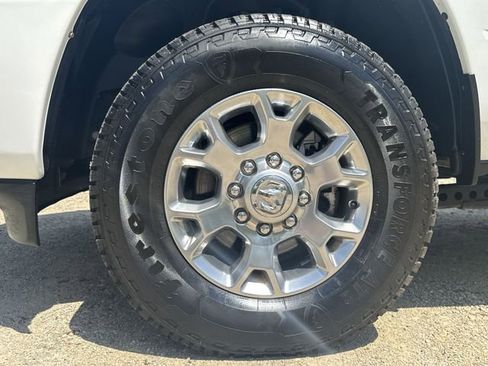 Used 2024 RAM 2500 Laramie AWD/4WD image 34