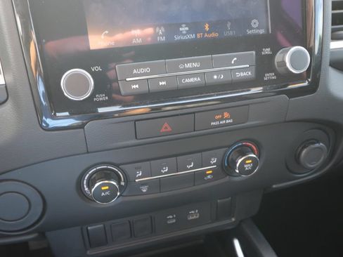 Used 2022 Nissan Frontier SV RWD image 20