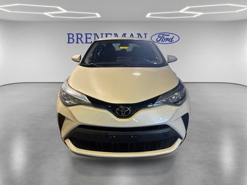 Used 2021 Toyota C-HR LE FWD image 2