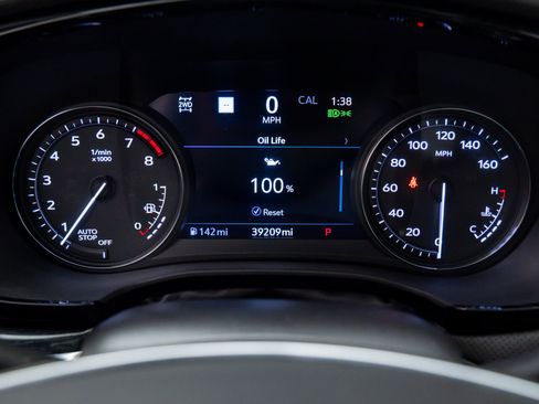 Used 2023 Cadillac XT5 Premium Luxury w/ Technology Package image 30