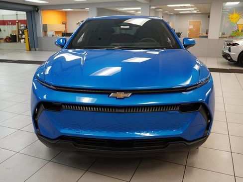 New 2026 Chevrolet Equinox EV LT image 13