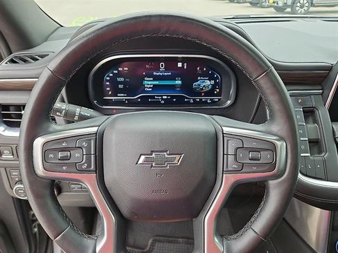 Used 2023 Chevrolet Tahoe Z71 w/ Z71 Off-Road Package AWD/4WD image 15