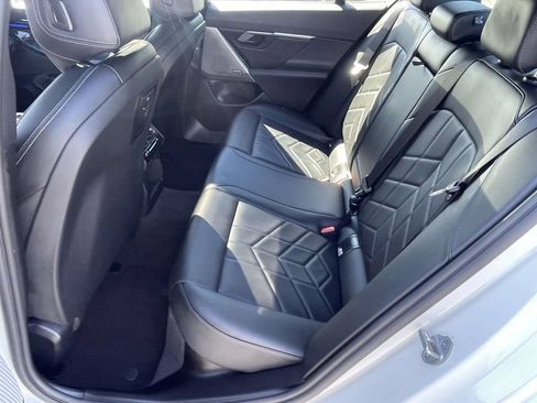Used 2026 BMW 530i RWD image 10