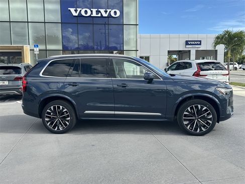 New 2026 Volvo XC90 T8 Ultra image 5