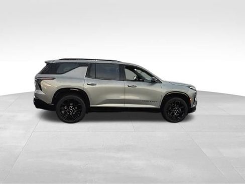 Used 2024 Chevrolet Traverse RS w/ LPO, Floor Liner Package image 11