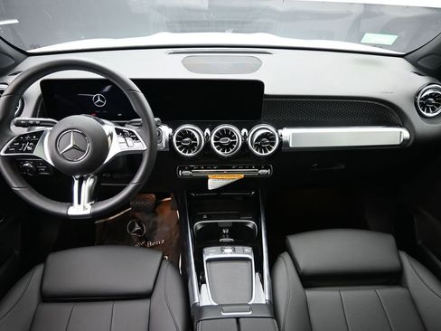 New 2024 Mercedes-Benz EQB 300 4MATIC image 20