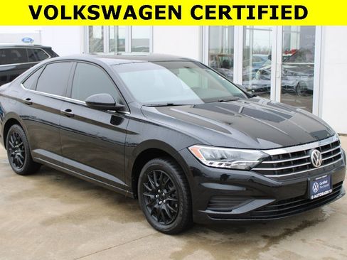 Certified 2021 Volkswagen Jetta S w/ Driver Assistance Package image 1