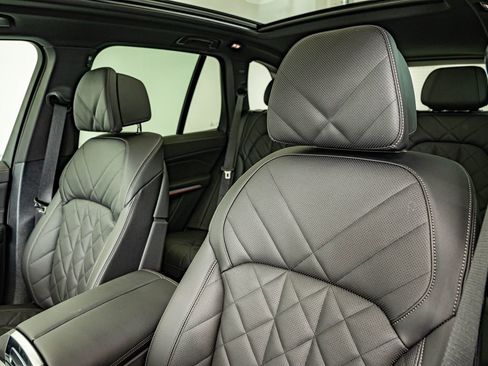 New 2026 BMW X5 xDrive40i w/ M Sport Package AWD/4WD image 32