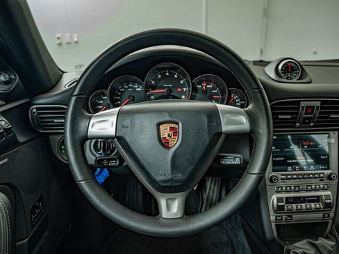 Used 2005 Porsche 911 Carrera RWD image 38
