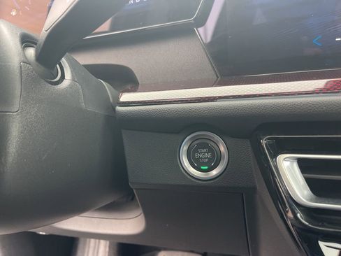 Used 2024 Chevrolet Traverse RS w/ LPO, Floor Liner Package image 22