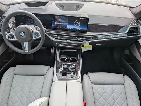 New 2026 BMW X7 xDrive40i w/ M Sport Package image 15