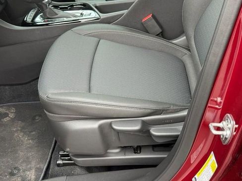 Used 2025 Buick Encore GX Preferred image 17